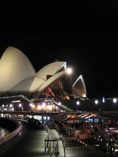 sydneyoperahouse.jpg